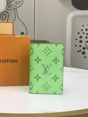 wholesale quality louis vuitton wallets 30301 multiple green